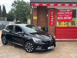 Diamond black Used 2019 Renault Clio IV Iconic Hatchback | £10,220 (Fair price)