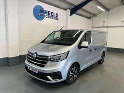 Grey Used 2022 Renault Trafic Van | £19,097 (Fair price)