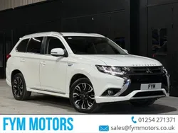 White Used 2018 Mitsubishi Outlander P-HEV SUV | £11,995 (Fair price)