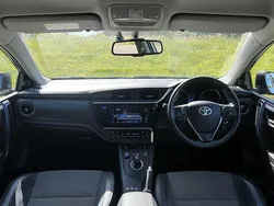Grey Used 2016 Toyota Auris Hybrid Hatchback | £10,591 (Good price)