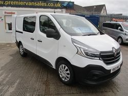 White Used 2019 Renault Trafic Business Van | £11,820 (Expensive)