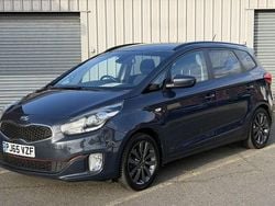 Used 2015 Kia Carens 2 MPV | £7,600 (Fair price)