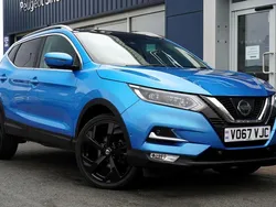 Blue Used 2017 Nissan Qashqai Tekna SUV | £9,625 (A bit pricey)