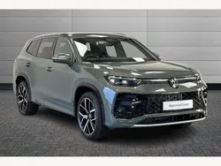 Green New 2025 VW Tayron R-line SUV | £46,990 (Fair price)