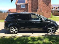 Black Used 2009 Ford S-MAX Titanium MPV | £2,400