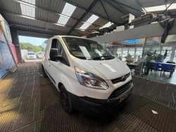 White Used 2014 Ford Transit Custom Van | £3,995 (Fair price)