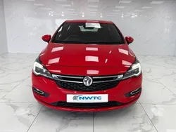 Red Used 2015 Vauxhall Astra SRi Hatchback | £4,795 (Fair price)