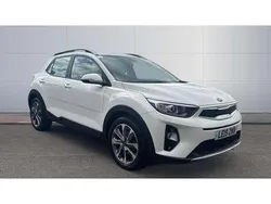 White Used 2019 Kia Stonic 2 SUV | £10,999 (Fair price)