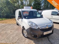 White Used 2018 Vauxhall Combo MPV | £6,995 (Expensive)