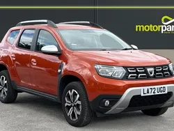 Arizona orange metallic Used 2023 Dacia Duster Prestige SUV | £17,250 (Fair price)