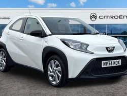 White Used 2024 Toyota Aygo X PURE SUV | £13,295