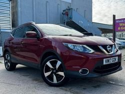 Red Used 2017 Nissan Qashqai N-Connecta SUV | £7,900 (Good price)