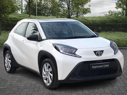 White Used 2022 Toyota Aygo PURE Hatchback | £10,290 (Fair price)