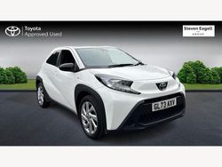 White Used 2023 Toyota Aygo X PURE SUV | £12,272