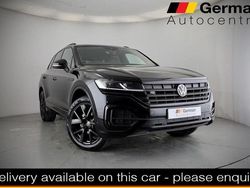Black Used 2023 VW Touareg R-line SUV | £42,500 (Fair price)