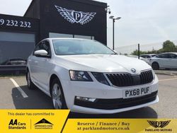 White Used 2018 Skoda Octavia SE Hatchback | £10,795 (Fair price)