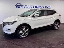 White Used 2017 Nissan Qashqai 360º SUV | £9,980 (Fair price)