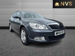 Grey Used 2009 Skoda Octavia Elegance Estate | £1,995 (Expensive)
