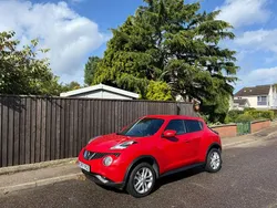 Red Used 2017 Nissan Juke N-Connecta SUV | £10,695 (Fair price)
