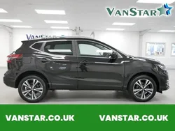 Black Used 2018 Nissan Qashqai N-Connecta SUV | £9,689 (Good price)