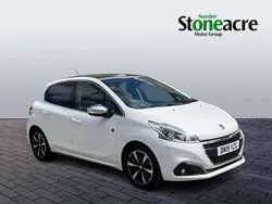 White Used 2019 Peugeot 208 S Hatchback | £7,995 (Fair price)