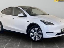 White Used 2024 Tesla Model Y RWD SUV | £24,395 (Fair price)