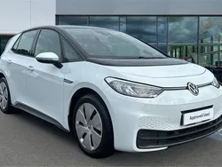 Glacier white metallic black Used 2021 VW ID.3 Pro Performance Hatchback | £14,006 (Fair price)