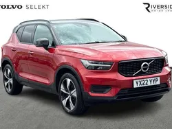Fusion red Used 2022 Volvo XC40 R-Design SUV | £23,990 (Fair price)