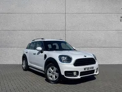 White Used 2018 Mini Cooper Countryman SUV | £14,439 (Fair price)