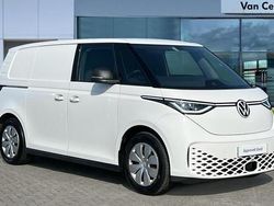 Candy white Used 2023 VW ID. Buzz Design MPV | £27,451 (Fair price)