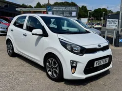 White Used 2017 Kia Picanto 2 Hatchback | £9,995 (Fair price)