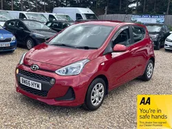 Red Used 2017 Hyundai i10 SE Hatchback | £7,750 (Fair price)