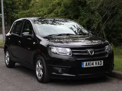 Black Used 2014 Dacia Sandero Lauréate Hatchback | £1,789 (Fair price)