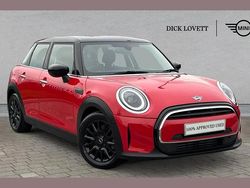 Red Used 2022 Mini Cooper Classic Hatchback | £18,444 (Fair price)