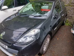 Black Used 2011 Renault Clio II Hatchback | £695 (Super price)