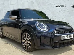 Black Used 2023 Mini Cooper S Exclusive Hatchback | £22,895 (Fair price)