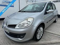 Silver Used 2008 Renault Clio II Dynamique Hatchback | £3,995 (Expensive)