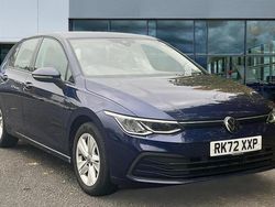 Atlantic blue metallic Used 2022 VW Golf VIII Life Hatchback | £17,581 (Fair price)