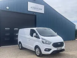 Frozen white (solid paint) Used 2022 Ford Transit Custom Limited | £16,390 (Fair price)