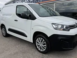 White Used 2022 Citroën Berlingo MPV | £7,990 (Good price)