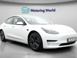 White Used 2021 Tesla Model 3 Standard Range Sedan | £16,000 (Good price)