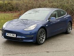 Blue Used 2019 Tesla Model 3 Performance Sedan | £19,400 (Good price)