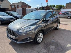 Grey Used 2016 Ford Fiesta Zetec Hatchback | £5,995 (Fair price)