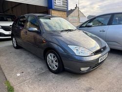 Grey Used 2004 Ford Focus Ghia Hatchback | £3,750 (Expensive)