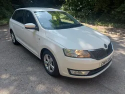 White Used 2014 Skoda Rapid SE Hatchback | £5,390 (Fair price)