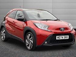 Chilli red with black Used 2025 Toyota Aygo X SUV | £14,991