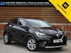 Black Used 2021 Renault Captur Iconic SUV | £11,695 (Fair price)