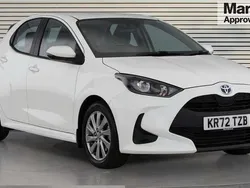 White Used 2022 Toyota Yaris Hybrid Hatchback | £15,291 (Good price)