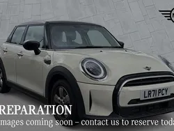 White Used 2021 Mini Cooper Classic Hatchback | £15,000 (Fair price)