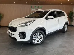 White Used 2016 Kia Sportage 2 SUV | £8,250 (Fair price)